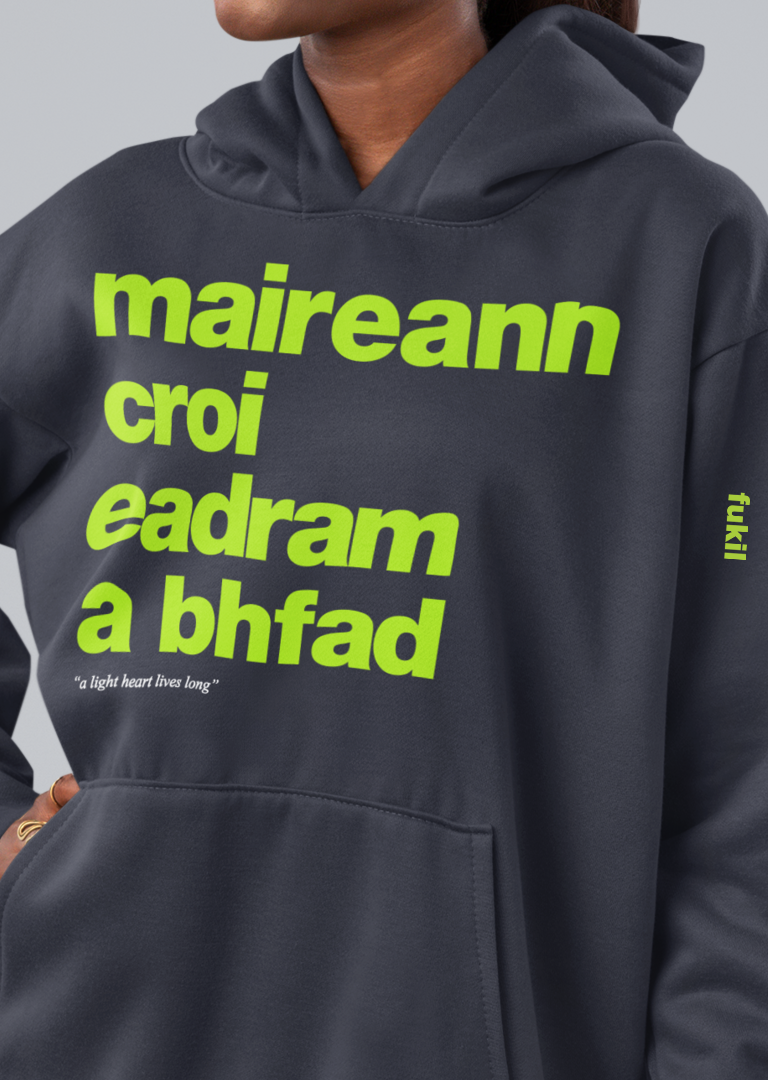 fukil maireann croí hoodie
