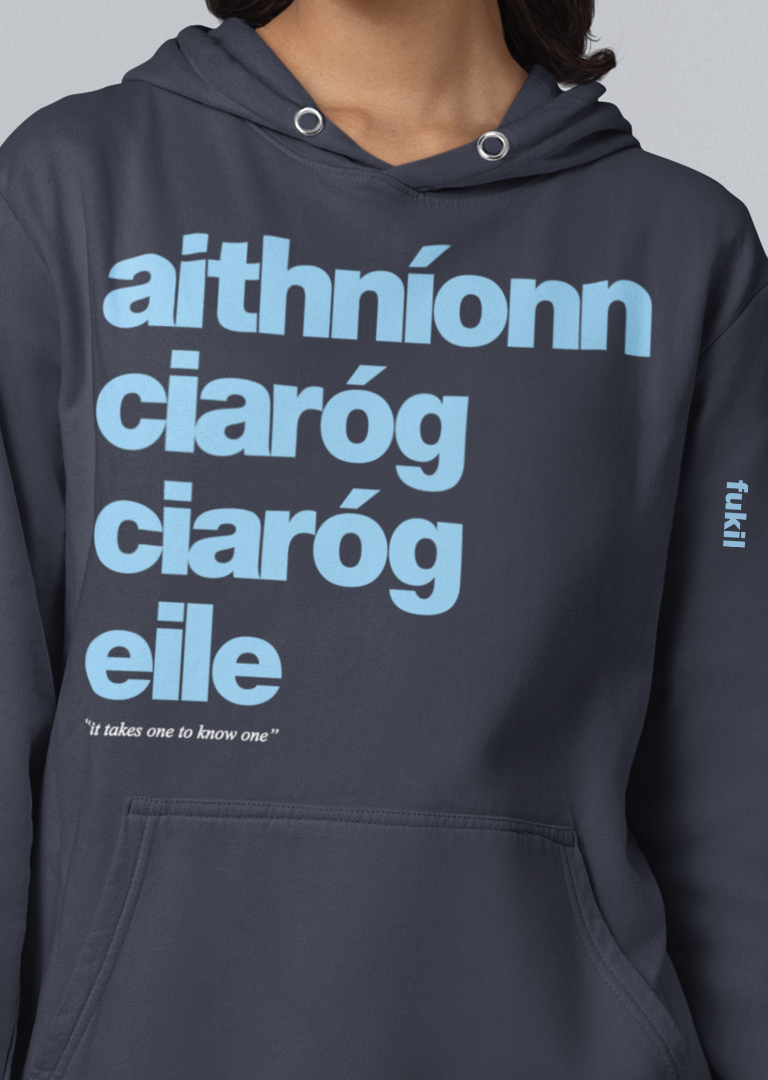 fukil aithníonn ciaróg hoodie