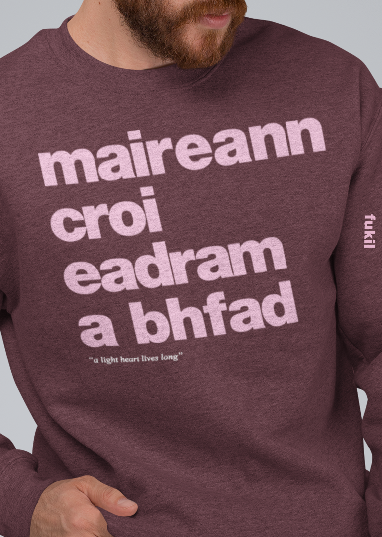 fukil maireann croí sweatshirt