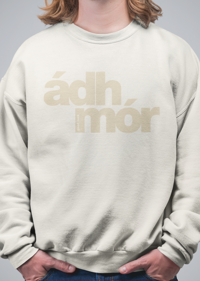 fukil ádh mór sweatshirt