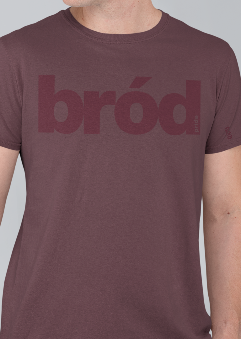fukil bród t-shirt