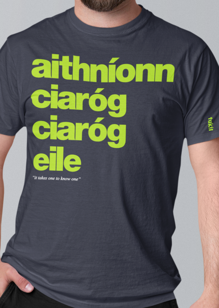 fukil aithníonn ciaróg tee