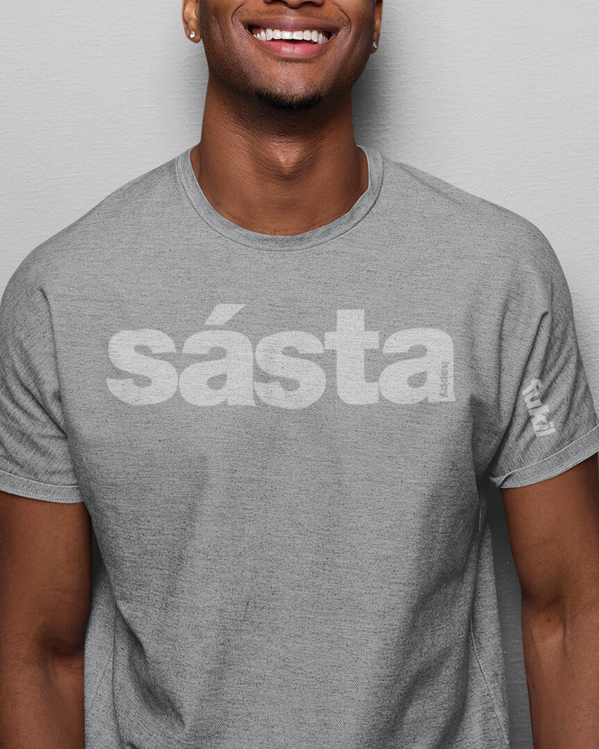 fukil sásta t-shirt