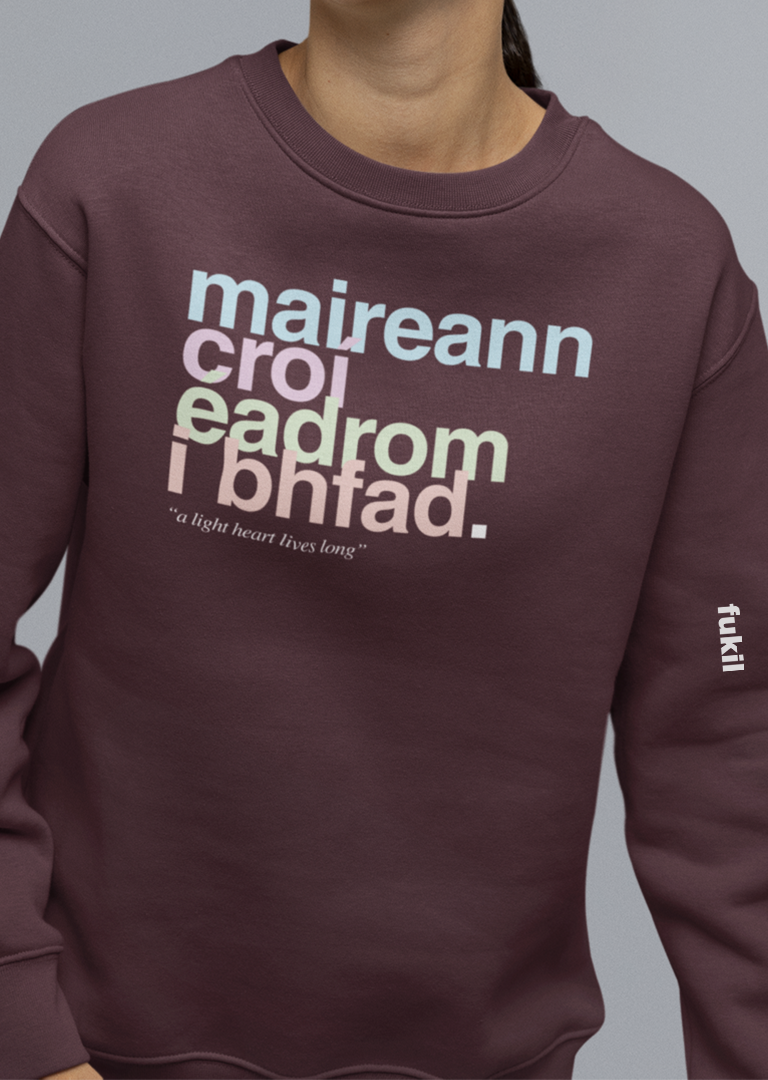 fukil neapolitan maireann croí sweatshirt