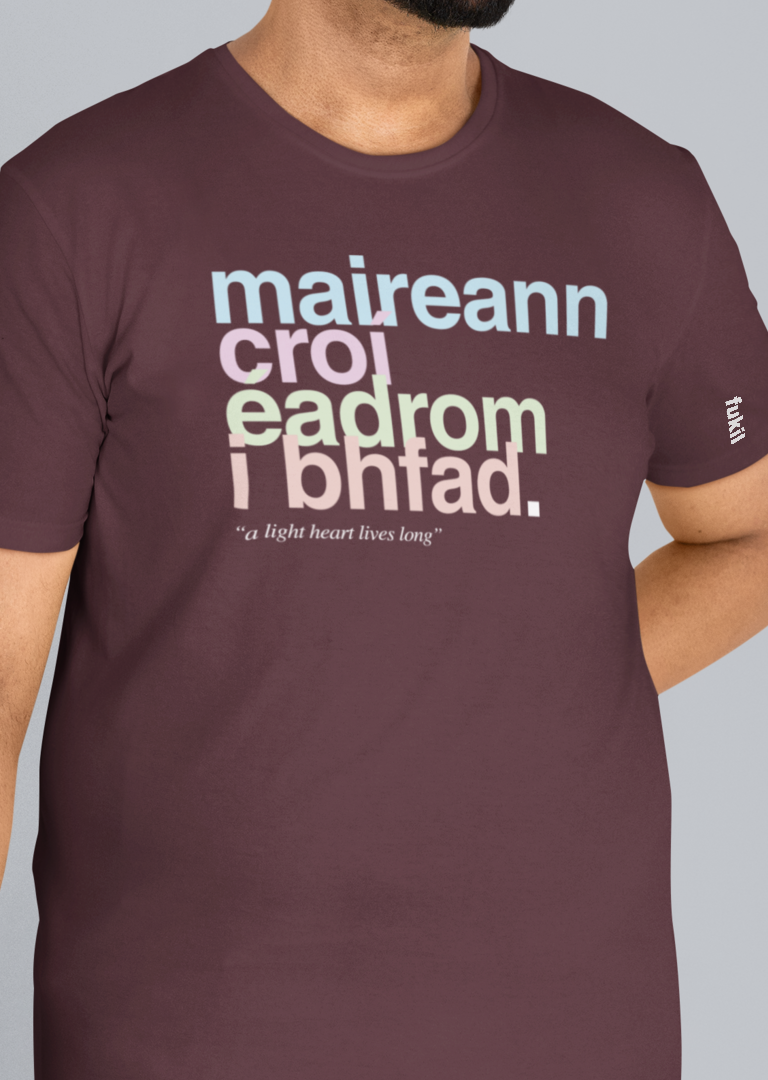fukil neapolitan maireann croí t-shirt