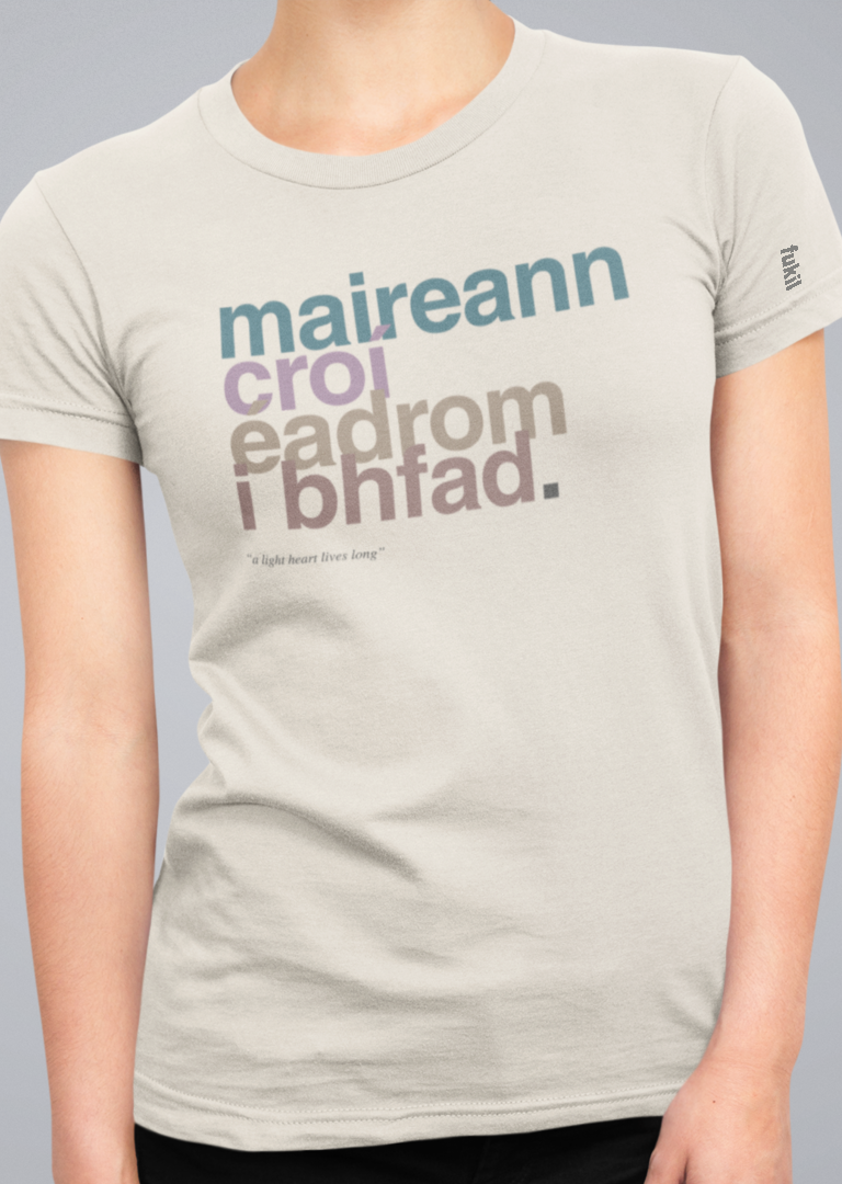 fukil neapolitan maireann croí t-shirt