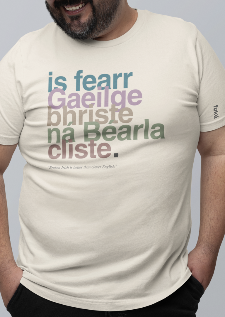 fukil neapolitan Gaeilge bhriste t-shirt