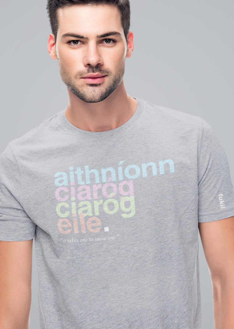 fukil neapolitan aithníonn ciaróg tee