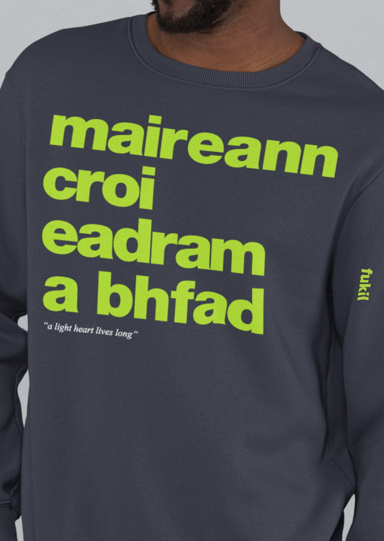 fukil maireann croí sweatshirt