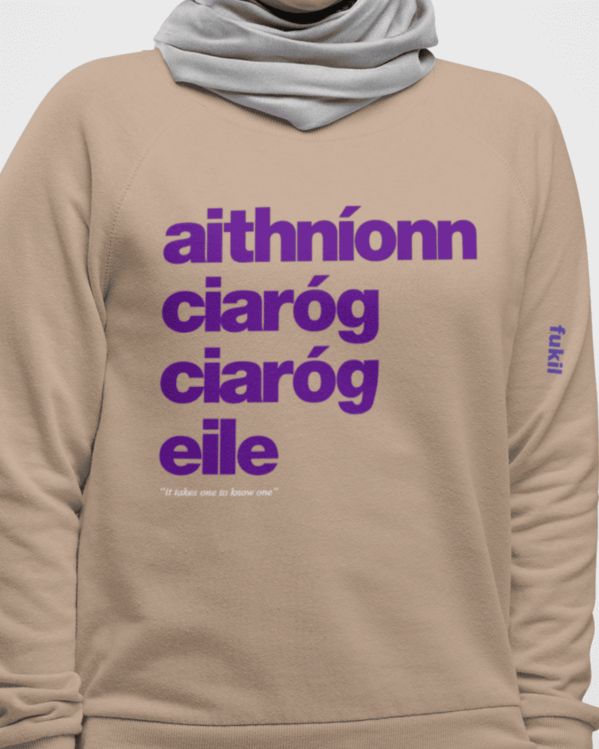 fukil aithníonn ciaróg sweatshirt