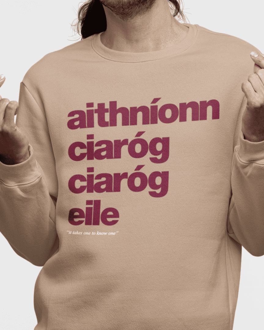 fukil aithníonn ciaróg sweatshirt