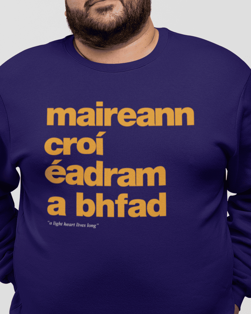 fukil maireann croí sweatshirt