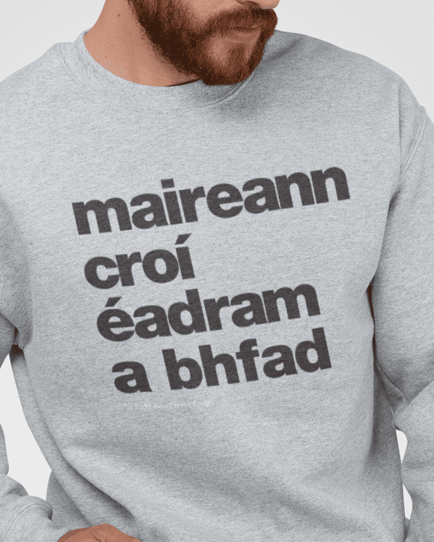 fukil maireann croí sweatshirt