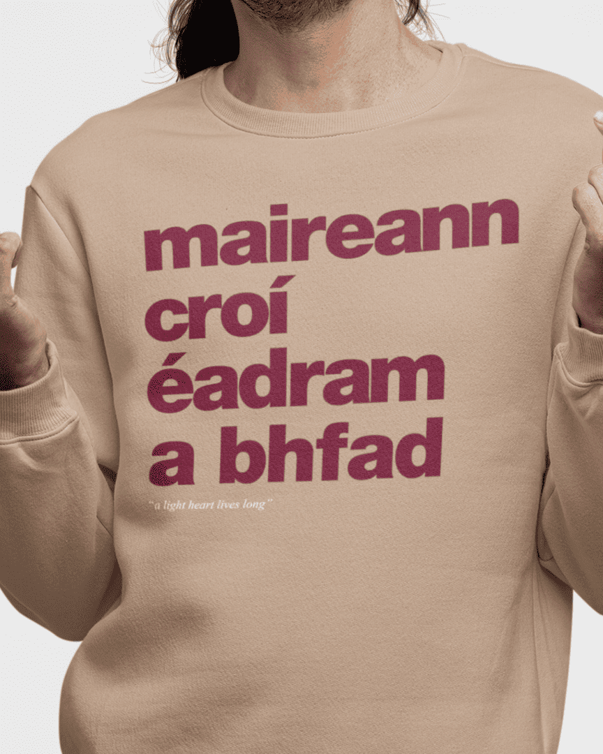 fukil maireann croí sweatshirt