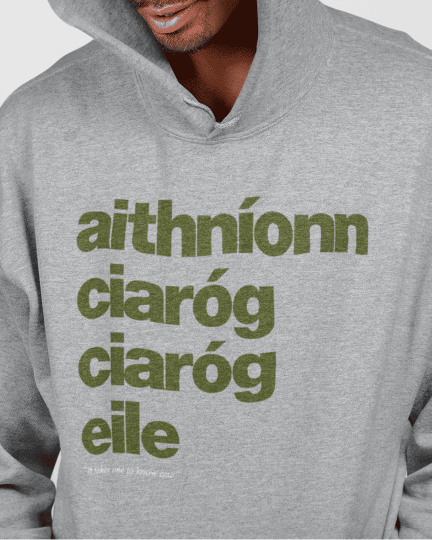 fukil aithníonn ciaróg hoodie