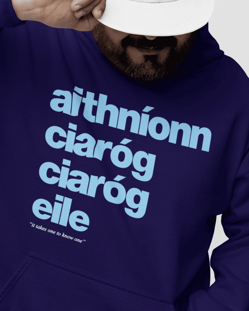 fukil aithníonn ciaróg hoodie